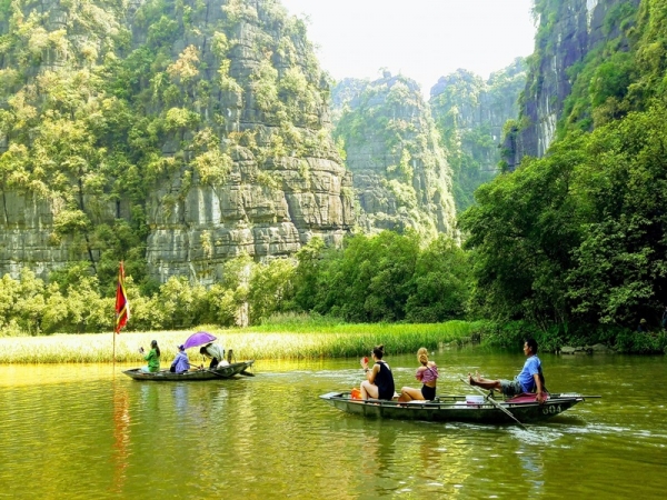 Hoa Lu Tam Coc Mua Cave Day Trip