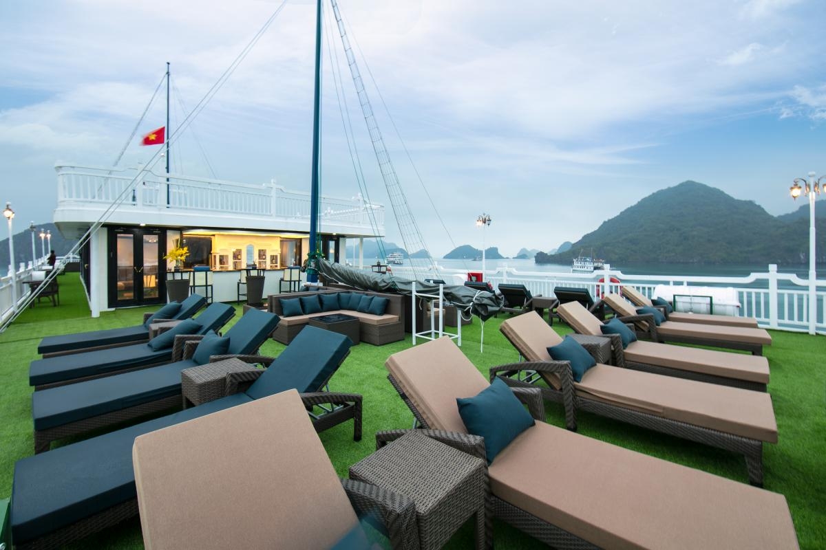 Halong Bay - Lan Ha Bay 2 days 1 night Luxury Cruise